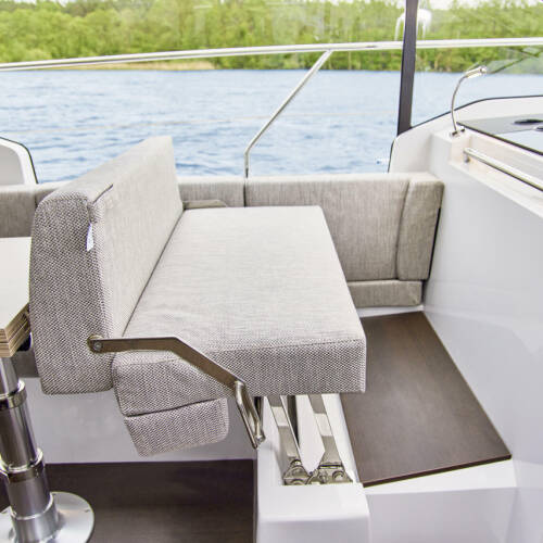 Sealine C335v 